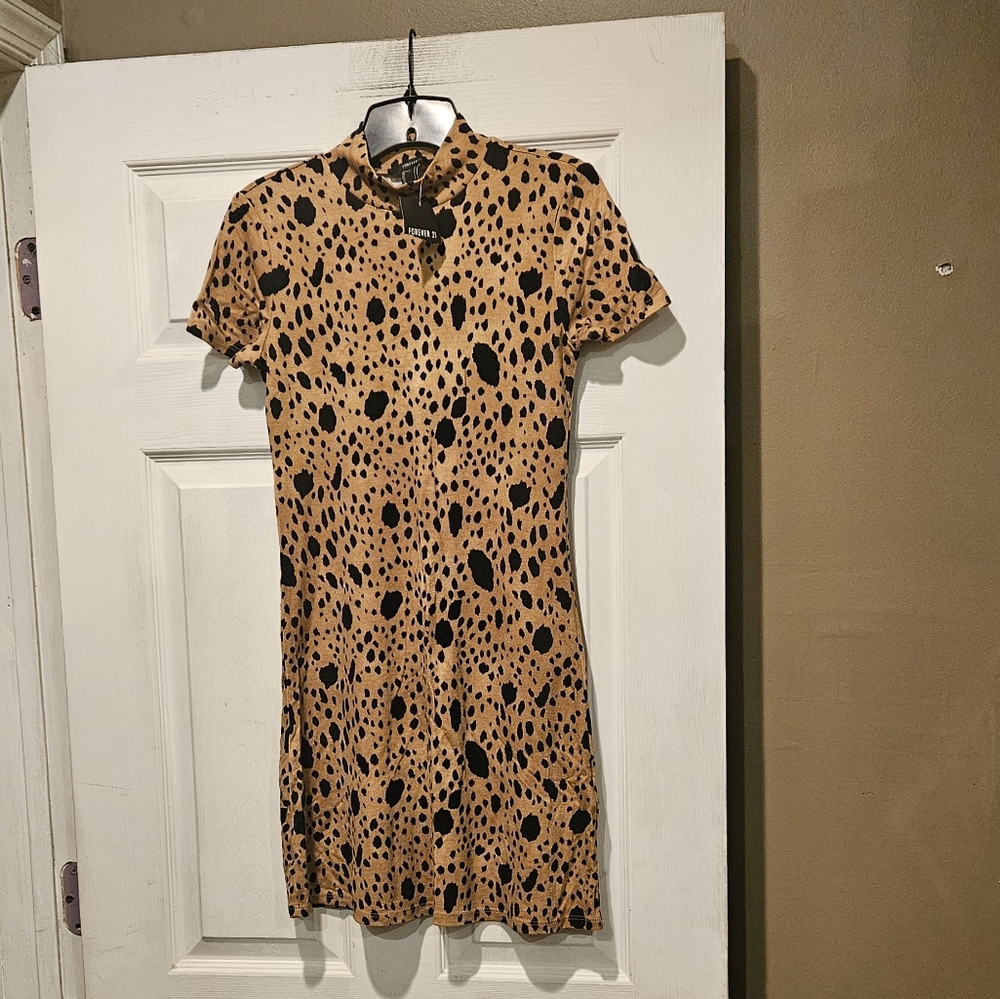 FOREVER 21 DRESS